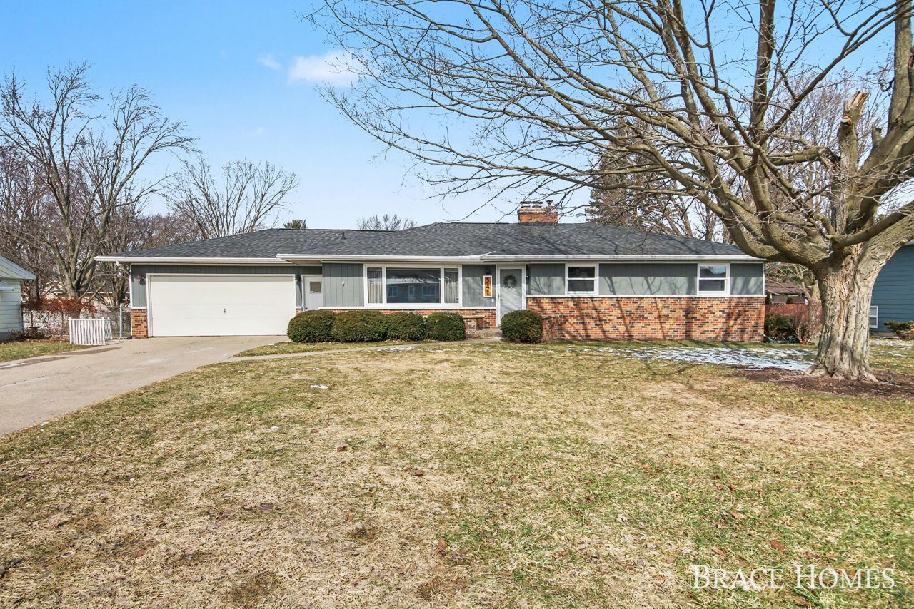 547 72nd Street Se, Grand Rapids, MI 49548 Main Photo