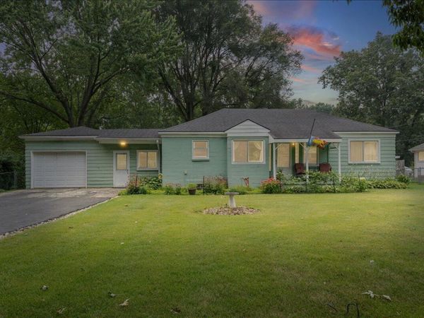 6175 Hatchery Road, Waterford, MI 48329