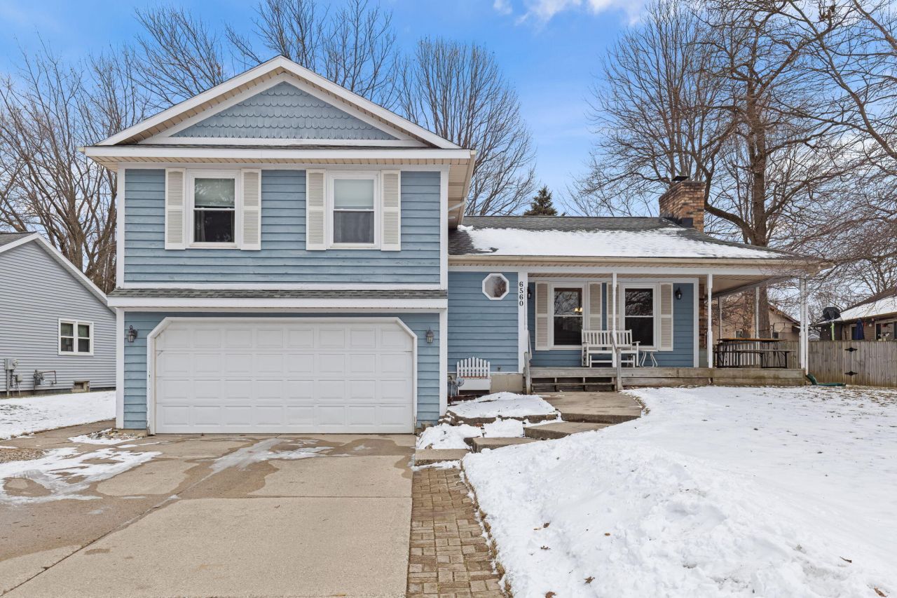 6560 Crownpointe Drive Sw, Byron Center, MI 49315 Main Photo