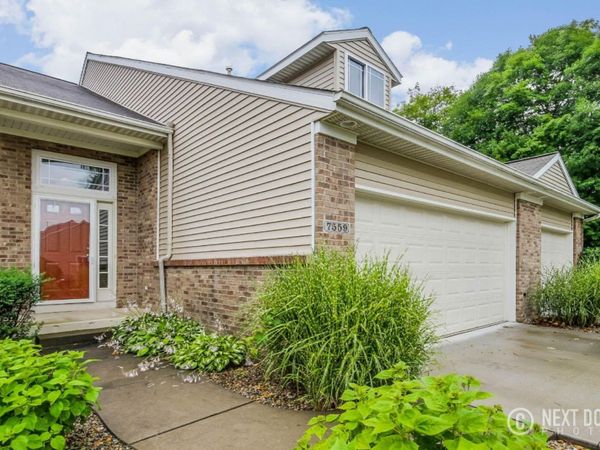 7559 Navajo Valley Drive SW, Unit 13, Byron Center, MI 49315