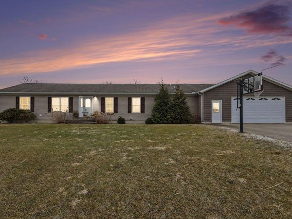 64325 Prairie River Road, Sturgis, MI 49091