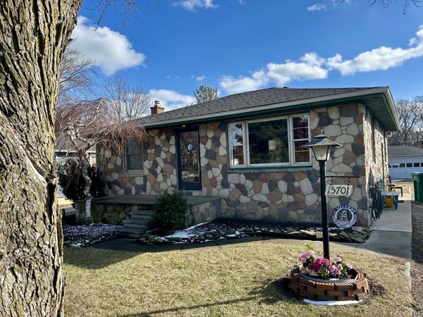 15701 Heide Street, Rockwood, MI 48173