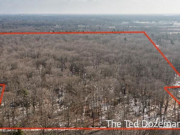 N 160th Avenue, Holland, MI 49424