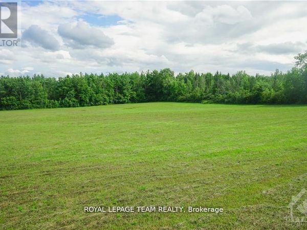 8530 VICTORIA Street, Ottawa, ON K0A2P0