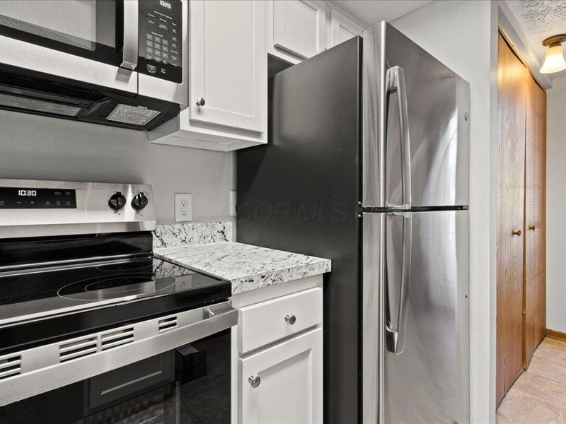 6418 Reflections Drive, Unit A, Dublin, OH 43017 Photo 5