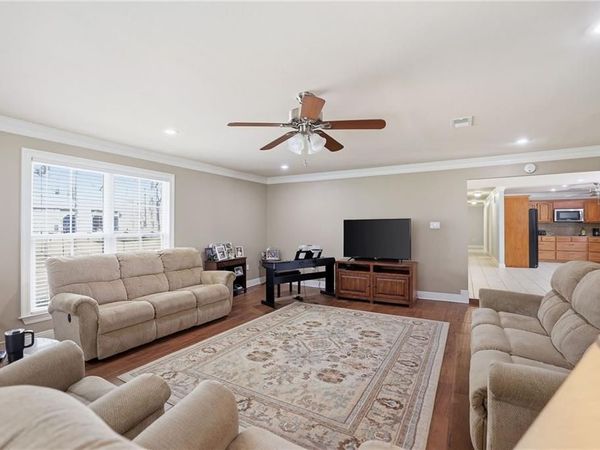 29247 S PALMETTO Street, Walker, LA 70785