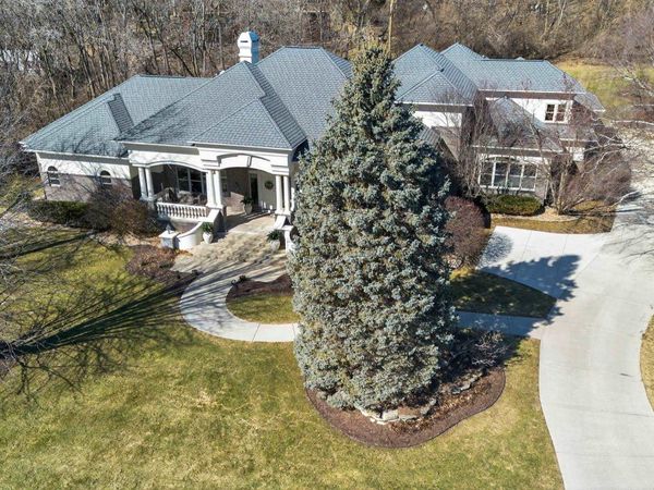 4606 Signature Drive, Middleton, WI 53562