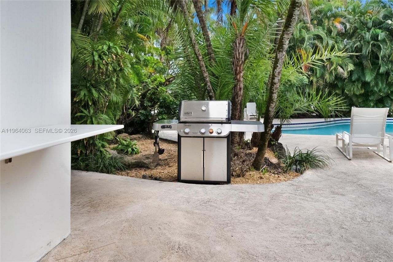 278 S Island Dr, Golden Beach, FL 33160 Photo