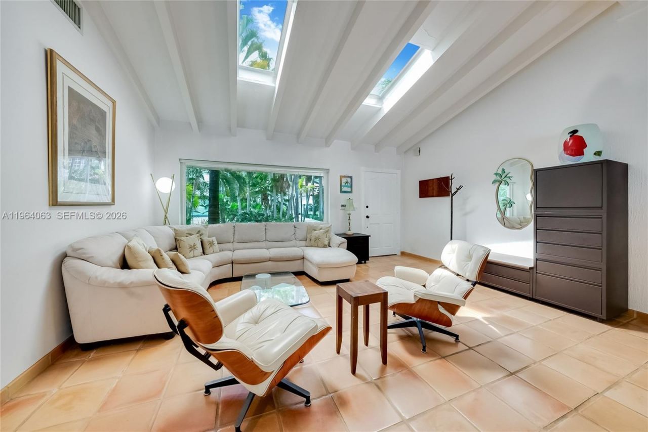 278 S Island Dr, Golden Beach, FL 33160 Photo