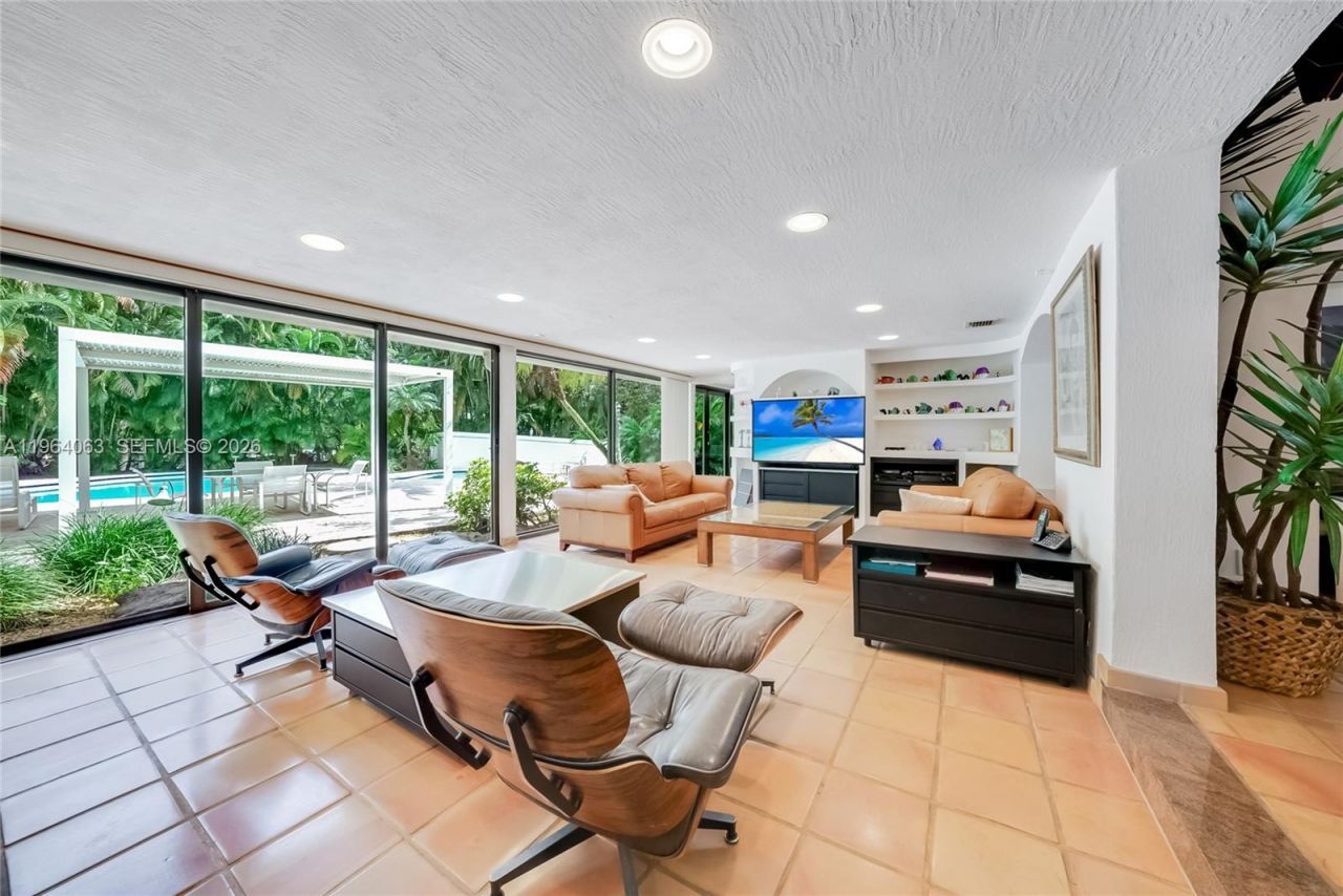 278 S Island Dr, Golden Beach, FL 33160 Photo