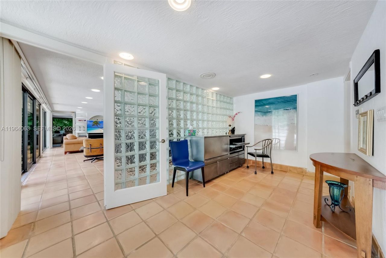 278 S Island Dr, Golden Beach, FL 33160 Photo