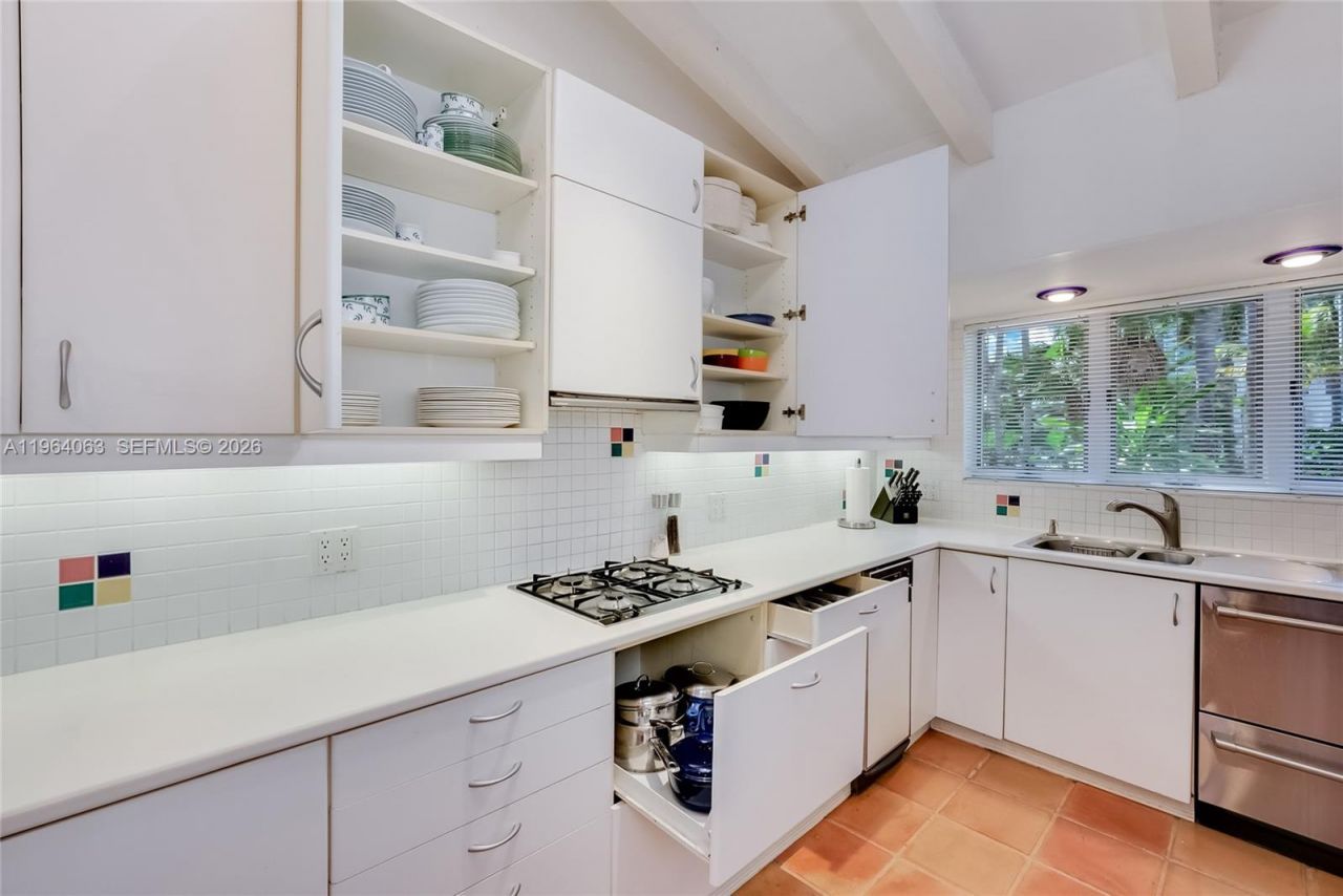 278 S Island Dr, Golden Beach, FL 33160 Photo