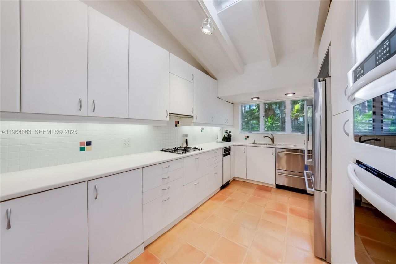 278 S Island Dr, Golden Beach, FL 33160 Photo