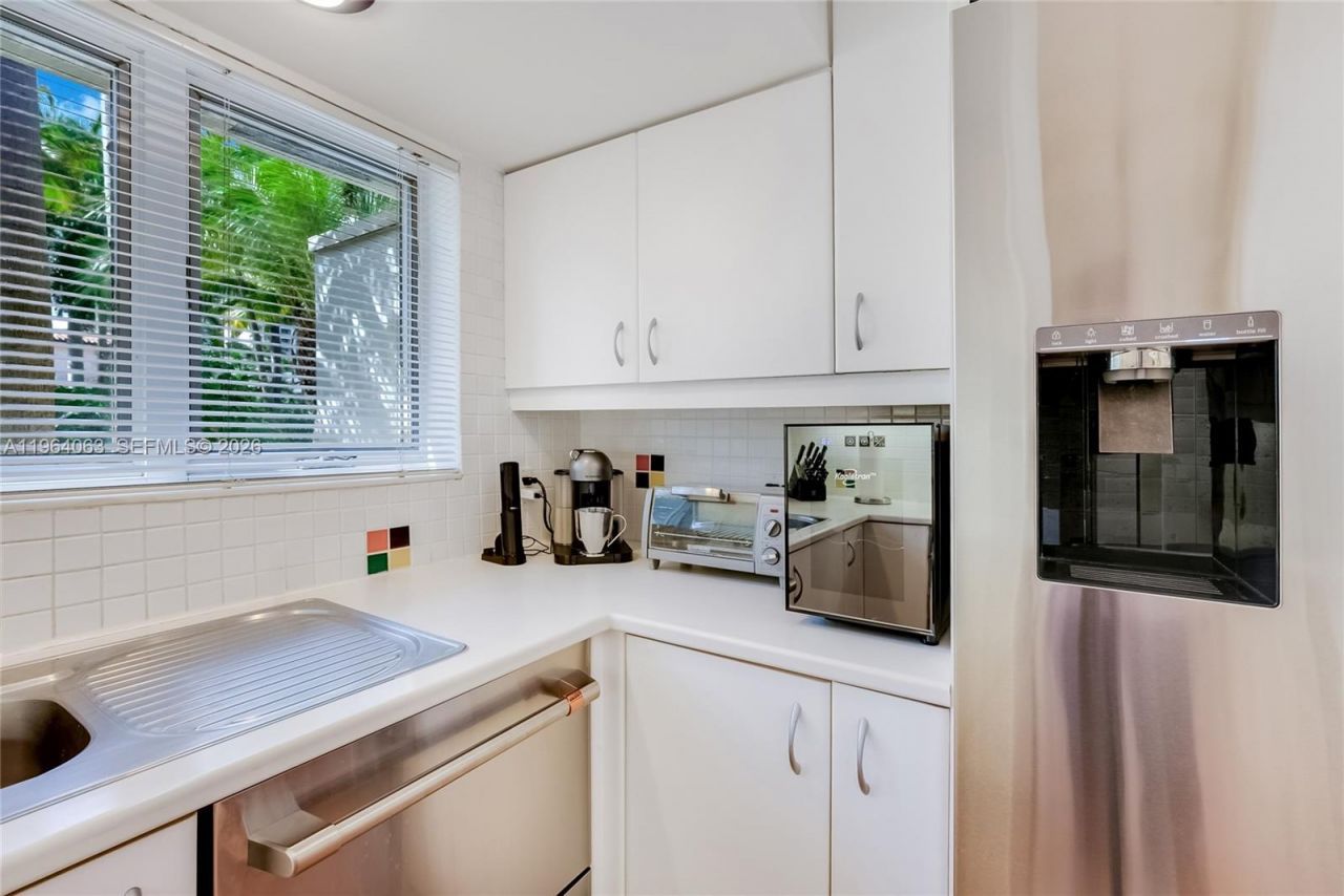 278 S Island Dr, Golden Beach, FL 33160 Photo