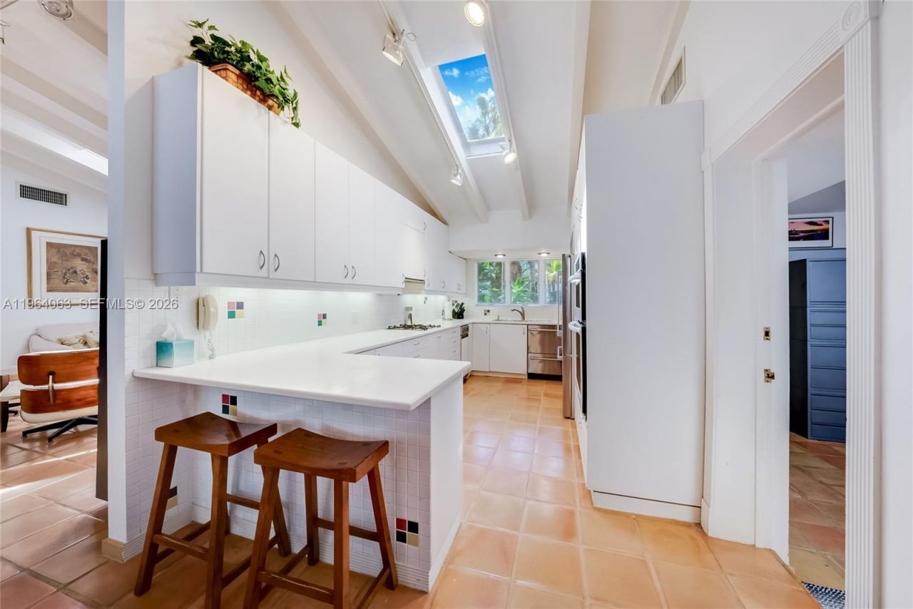 278 S Island Dr, Golden Beach, FL 33160 Photo