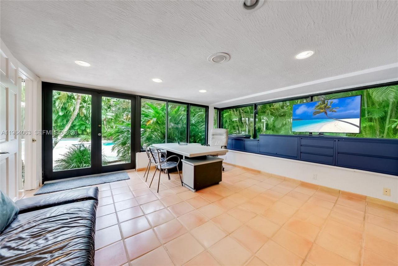 278 S Island Dr, Golden Beach, FL 33160 Photo