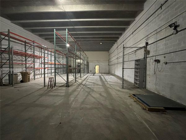 8212 NW 30th Ter , Doral, FL 33122