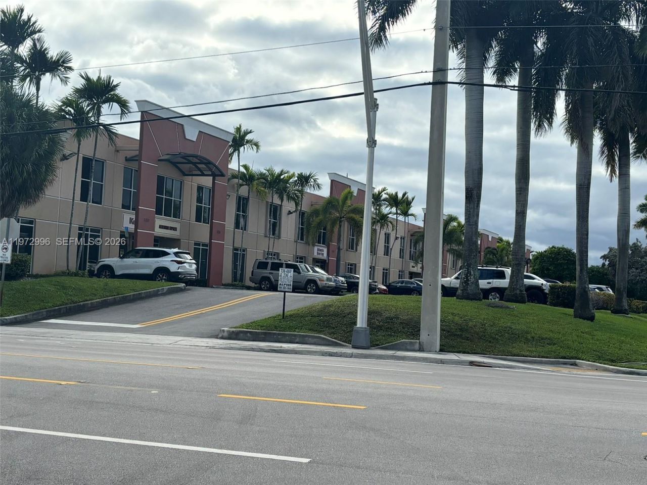 8212 NW 30th Ter , Doral, FL 33122 Photo