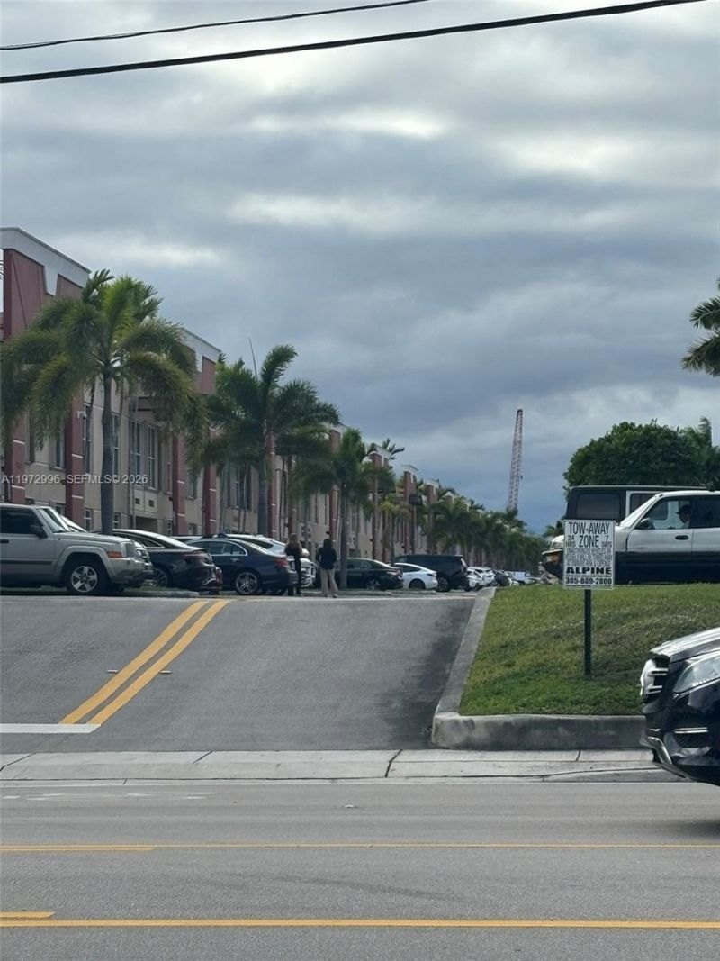 8212 NW 30th Ter , Doral, FL 33122 Photo