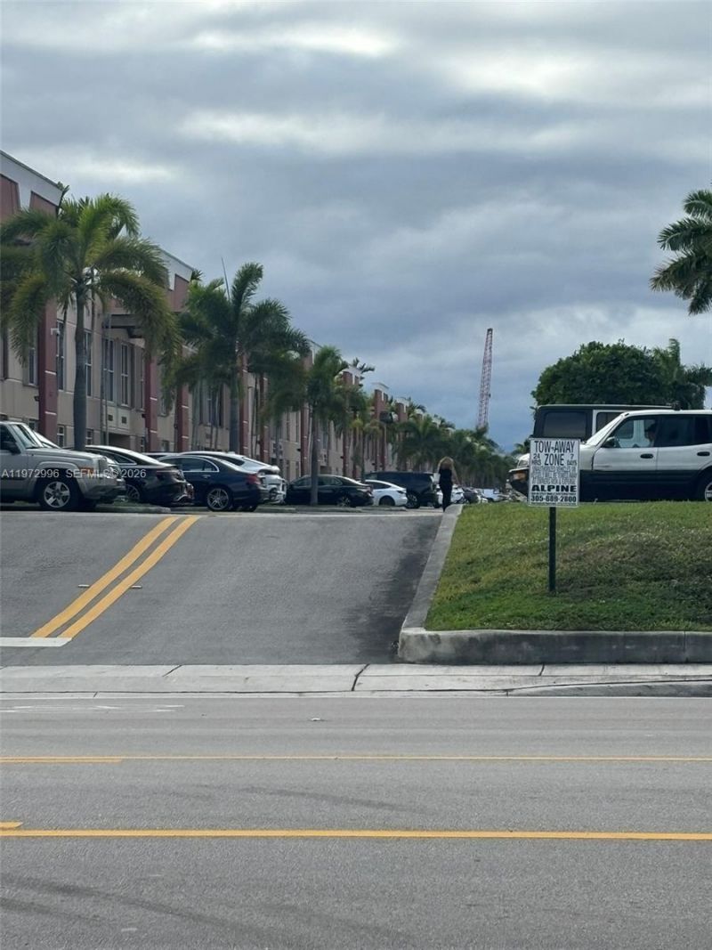 8212 NW 30th Ter , Doral, FL 33122 Photo