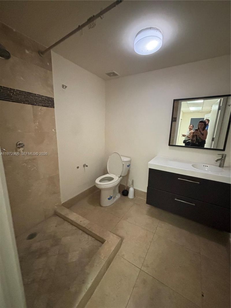 8212 NW 30th Ter , Doral, FL 33122 Photo