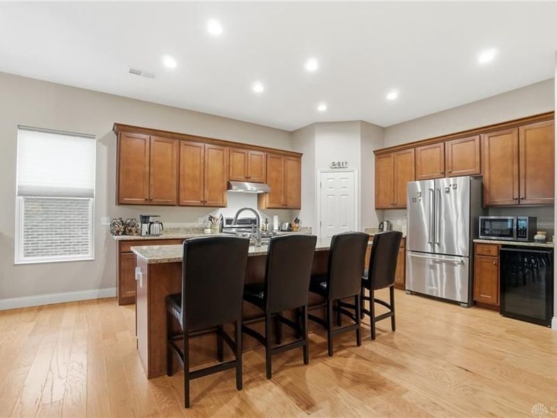 575 Carrick Drive, Dayton, OH 45458 Photo 4