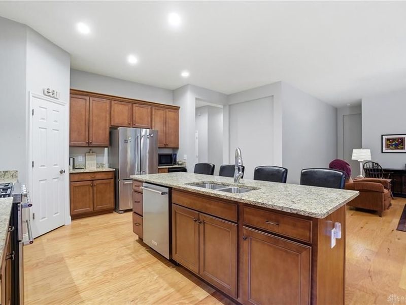 575 Carrick Drive, Dayton, OH 45458 Photo 7