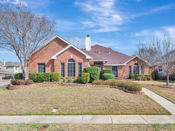 7928 Parkwood Plaza Drive, Fort Worth, TX 76137