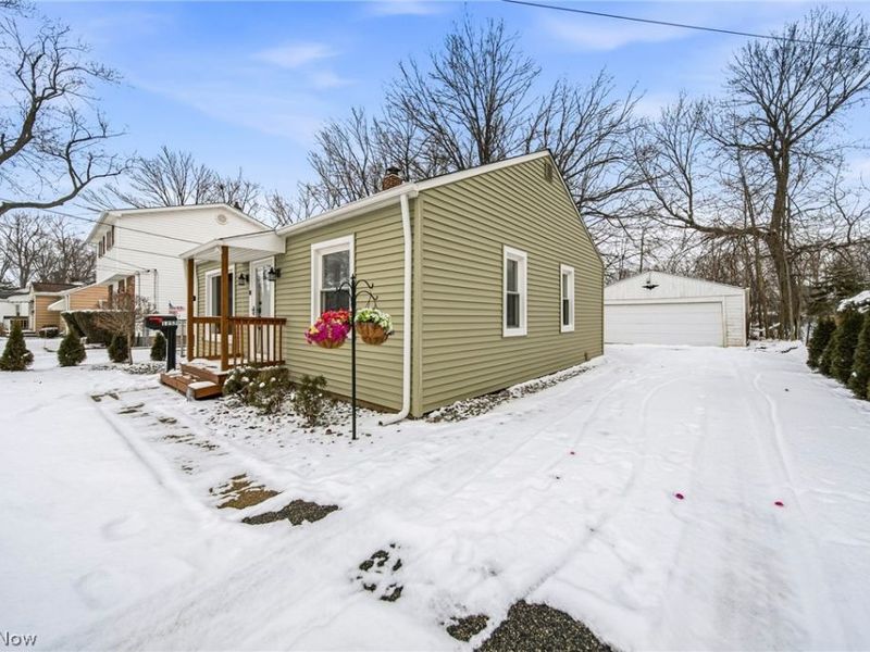 1257 Waverly Road, Eastlake, OH 44095 Photo 2