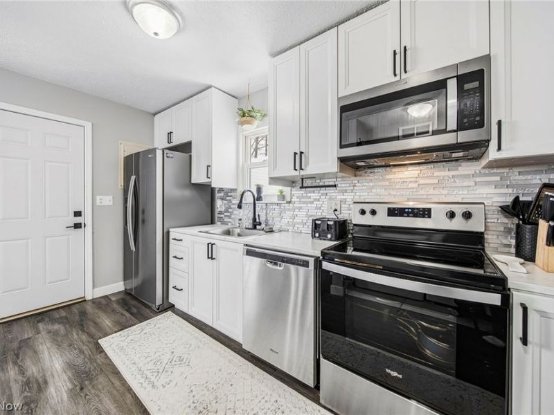 1257 Waverly Road, Eastlake, OH 44095 Photo 9