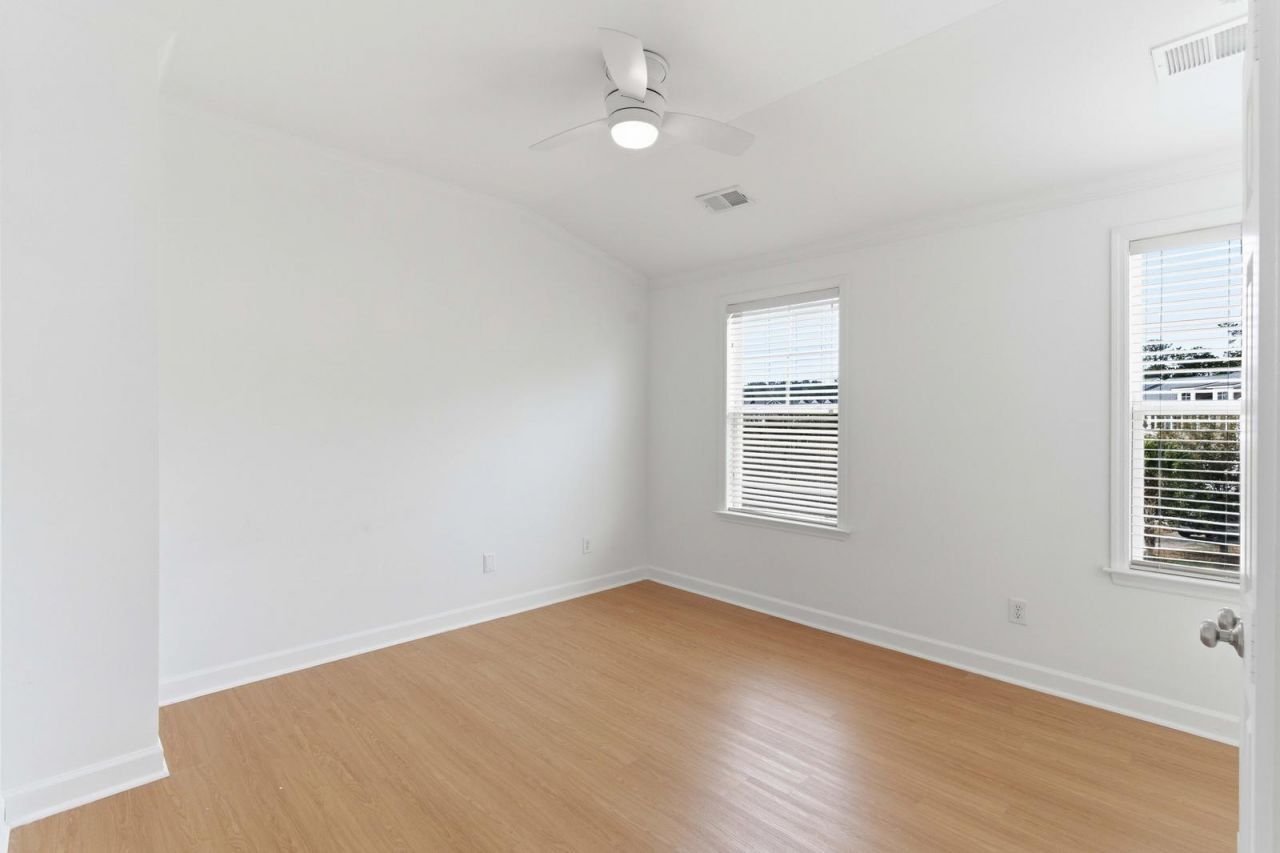 124 Palm Cove Way Photo 32