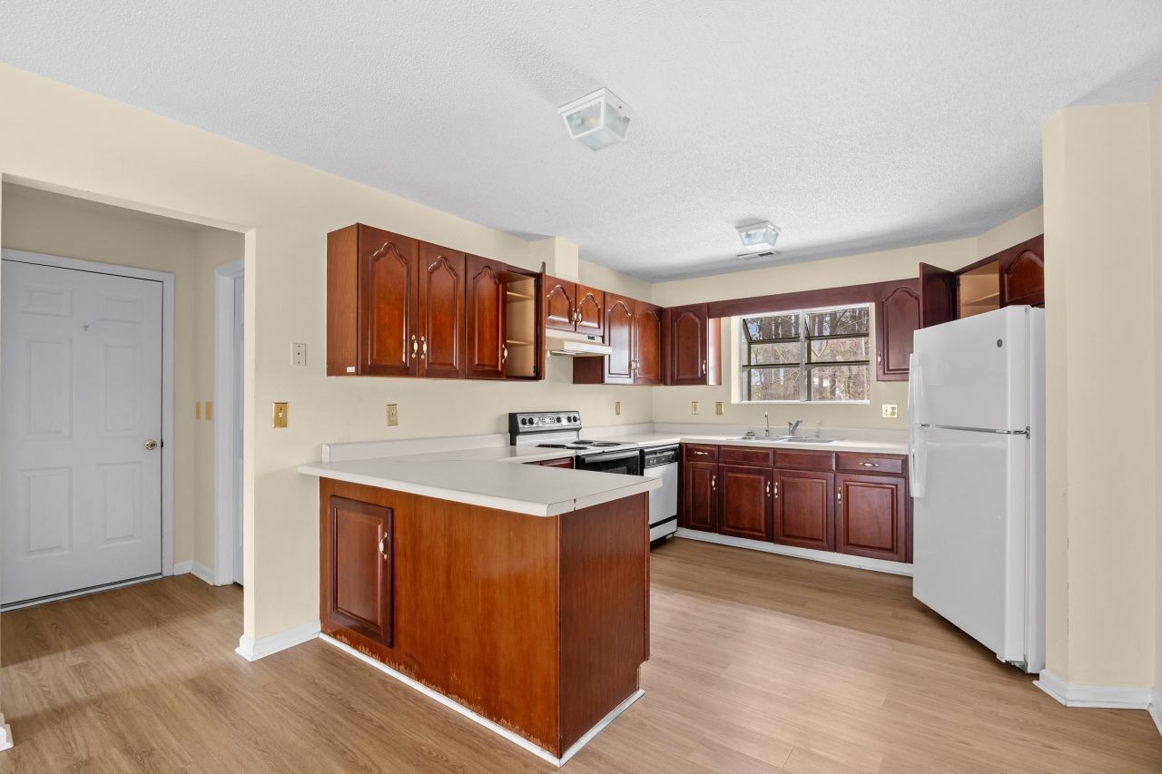 437 Deer Run Ave.  Photo 10