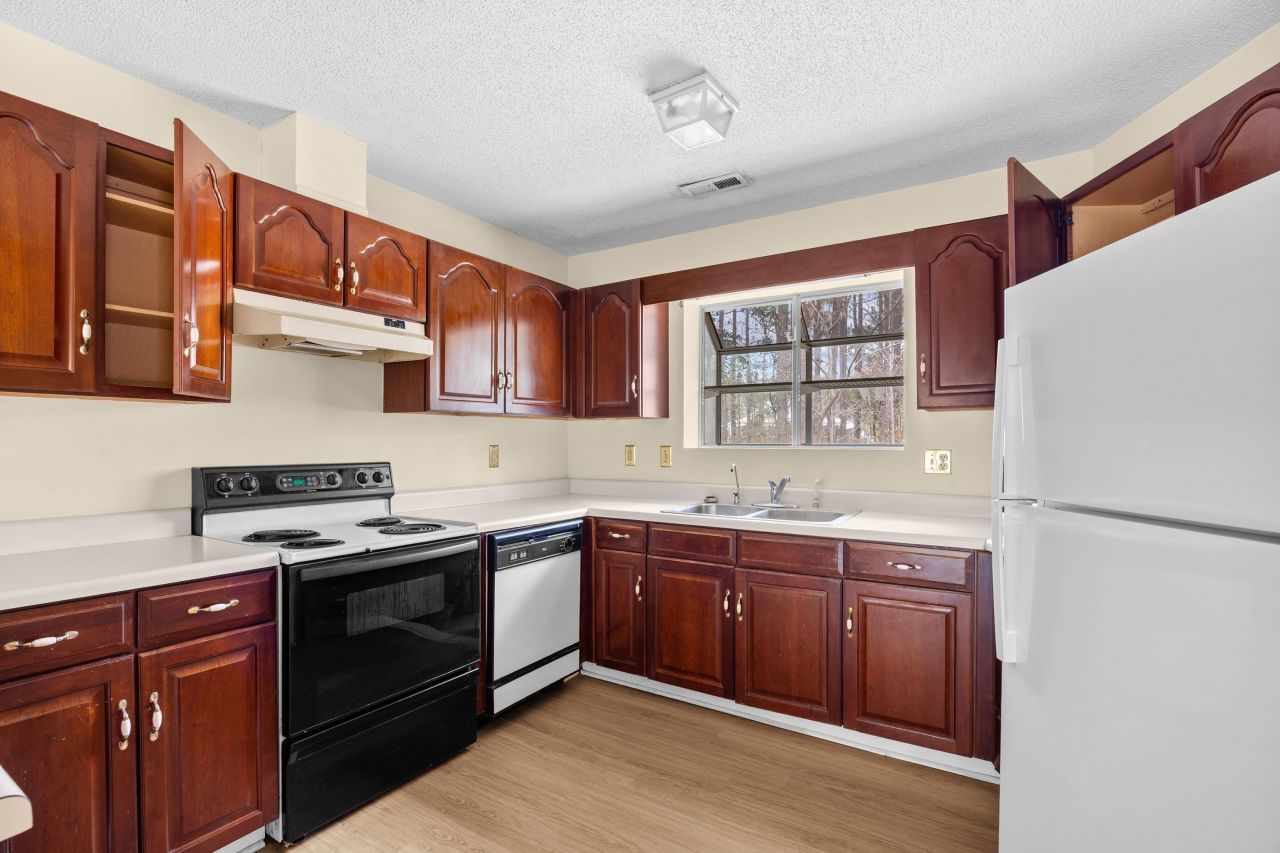 437 Deer Run Ave.  Photo 11