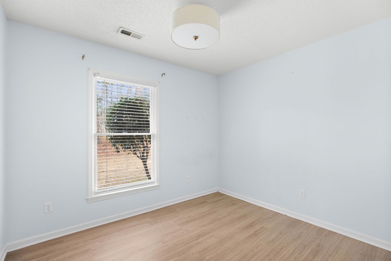 437 Deer Run Ave.  Photo 24