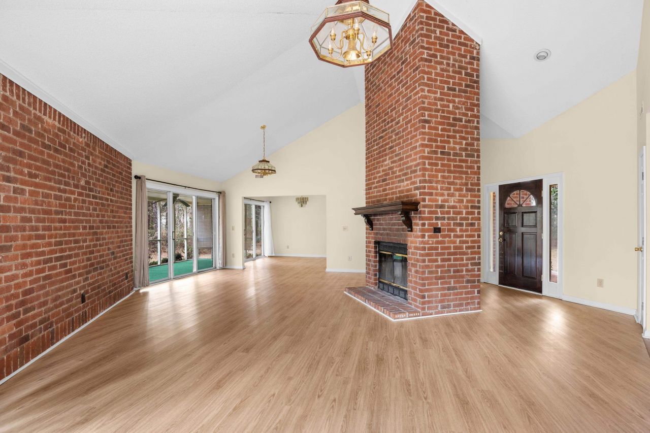 437 Deer Run Ave.  Photo 6