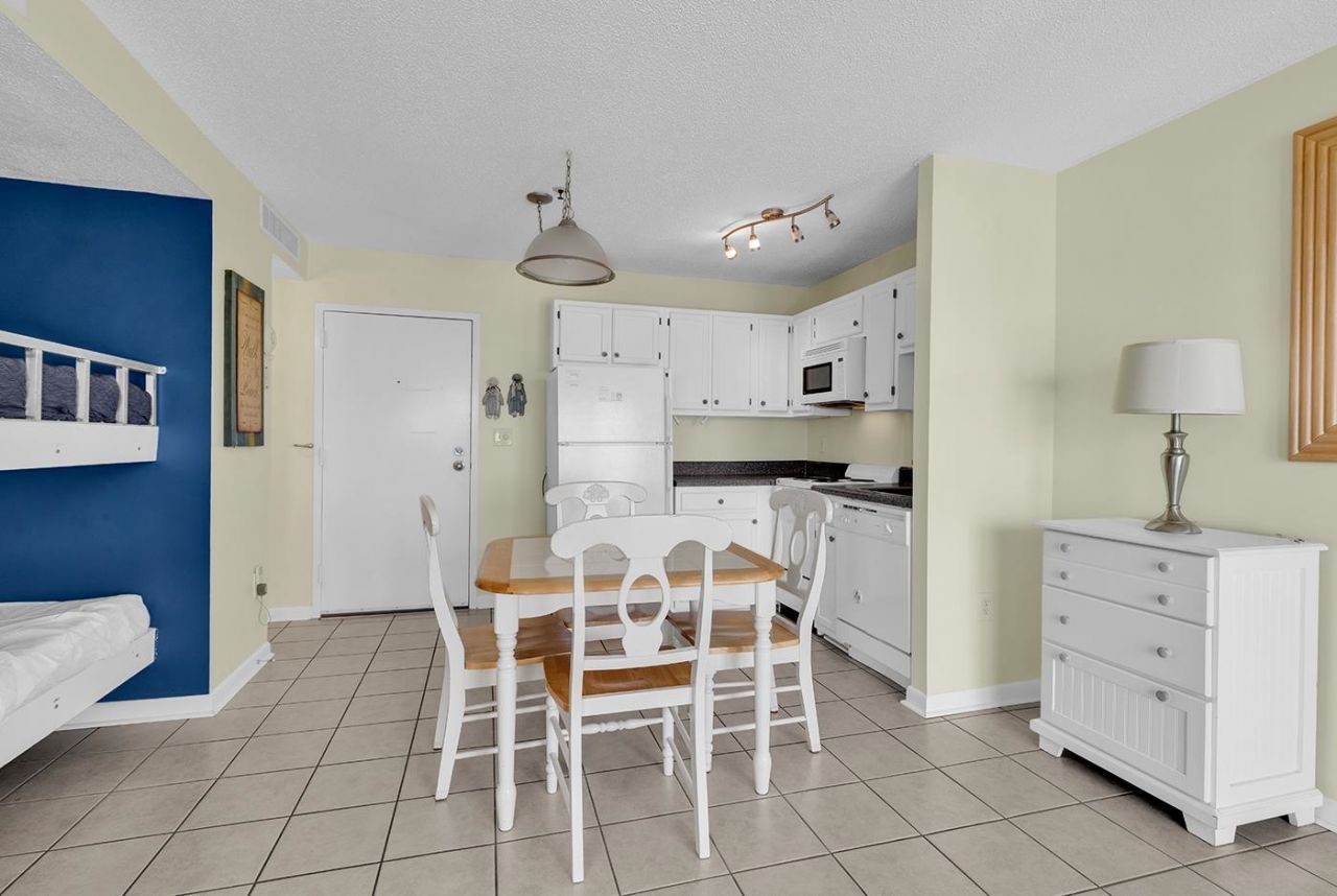 5905 S Kings Highway Photo 19