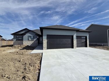 500 Railroad Street, Hallam, NE 68368