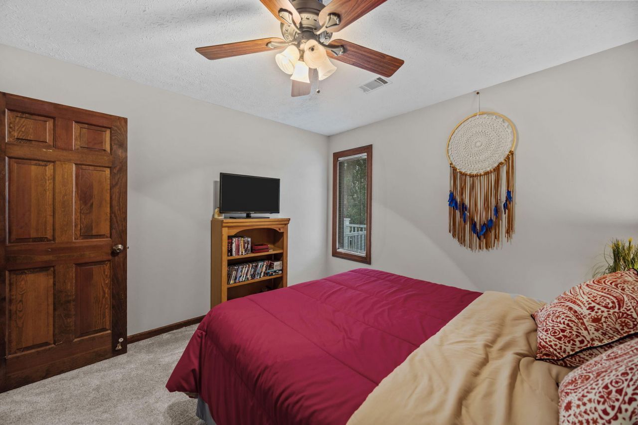 1715 Greystone Boulevard Photo 14