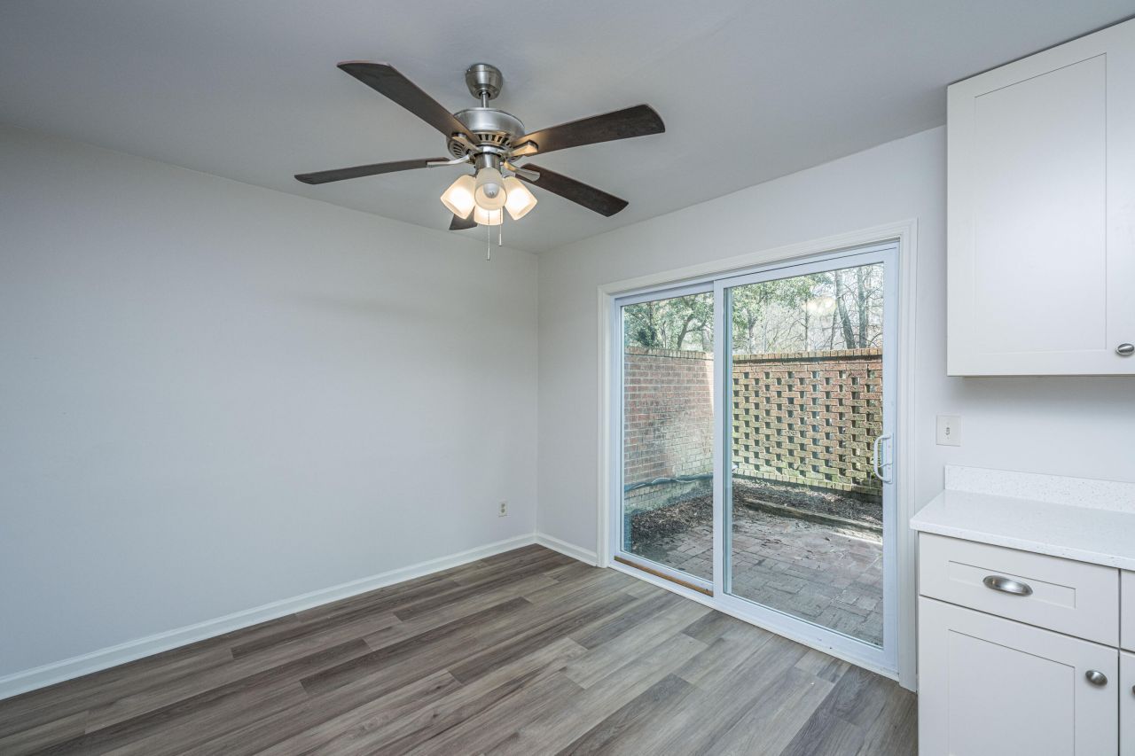 555 Travelers Boulevard Photo 12