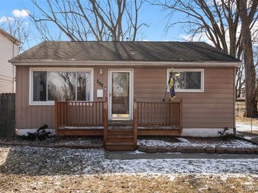 592 E Dallas Avenue, Madison Heights, MI 48071
