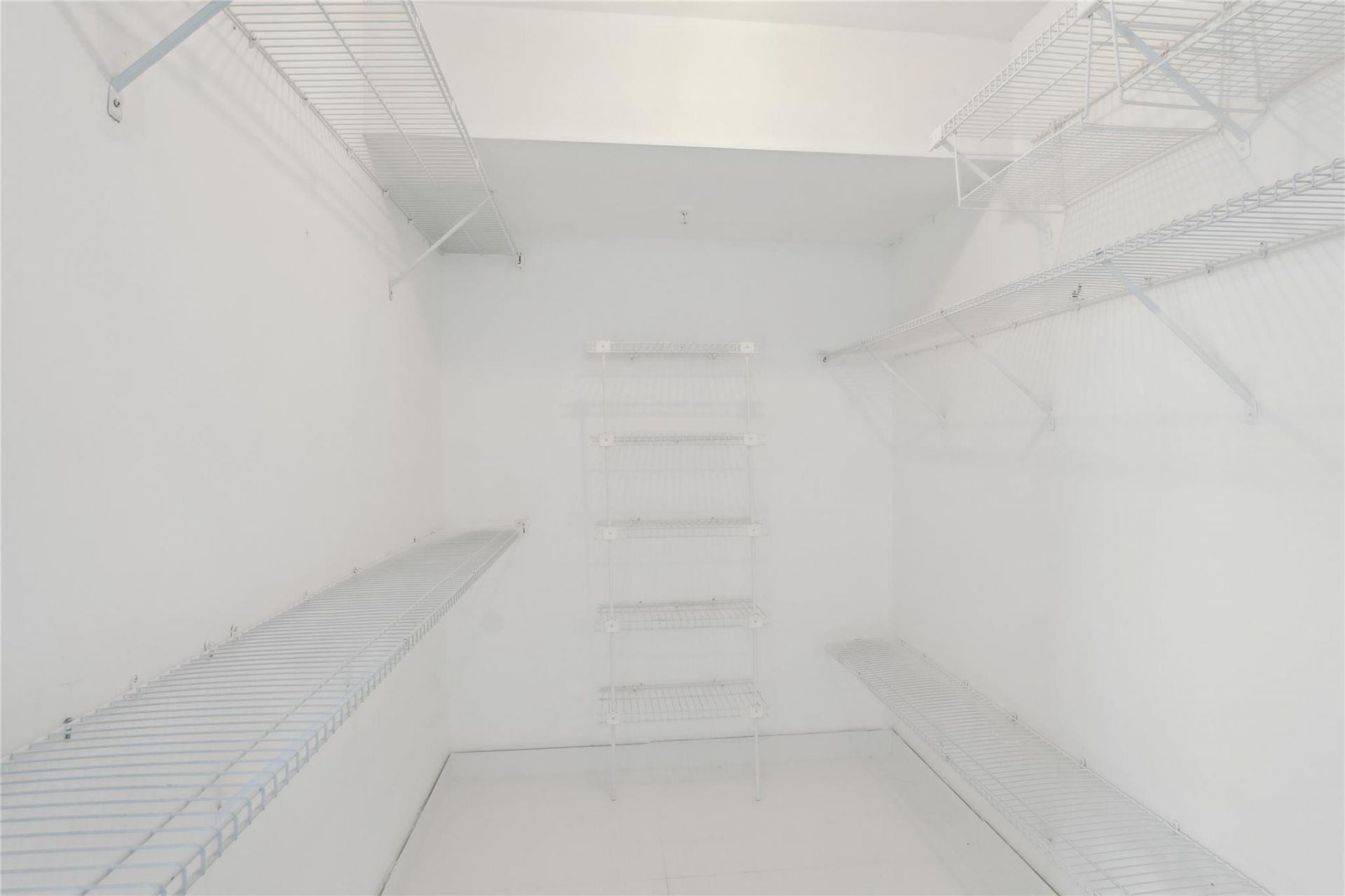 2205 S Cypress Bend Drive, Unit 501, Pompano Beach, FL 33069 Photo