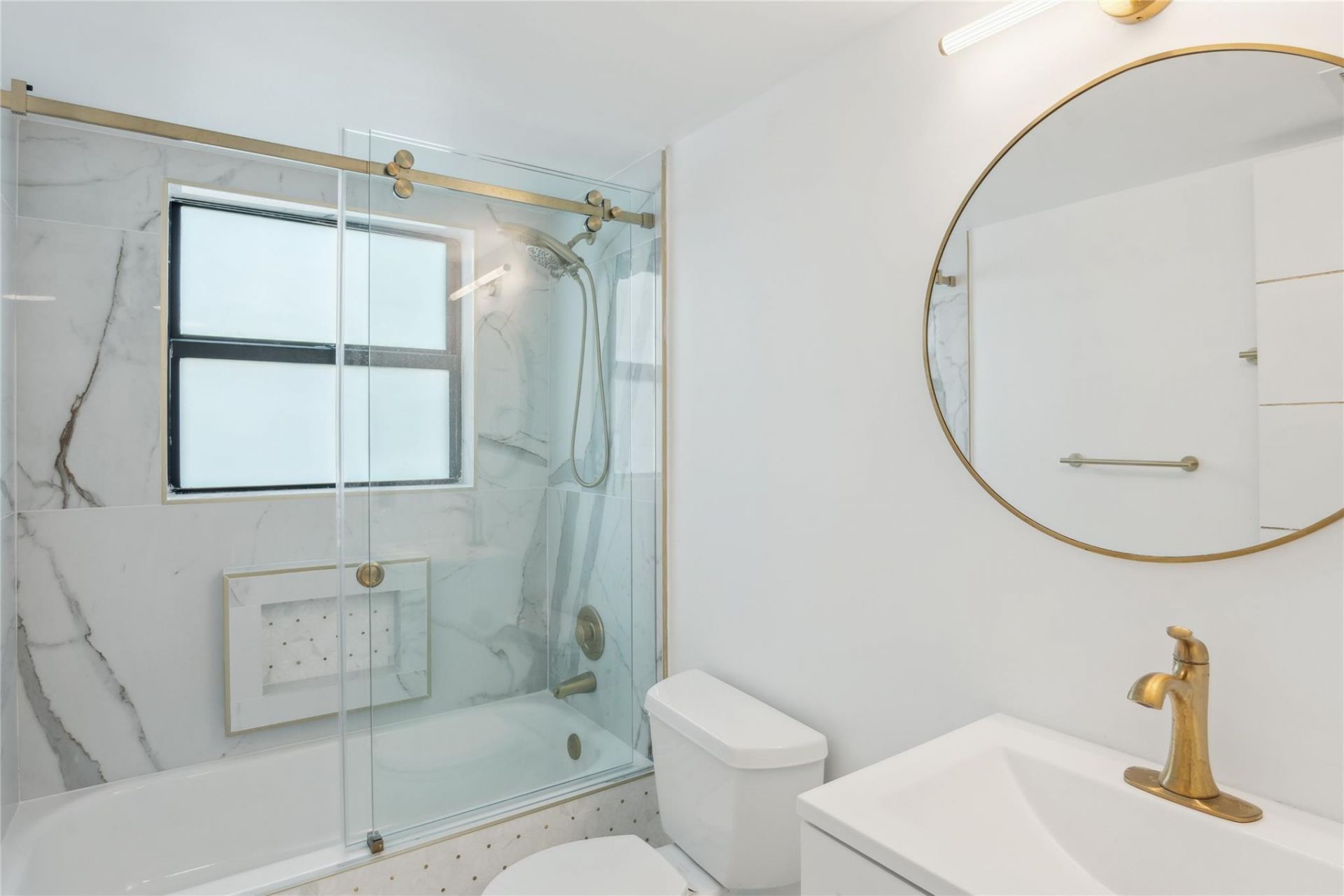 2205 S Cypress Bend Drive, Unit 501, Pompano Beach, FL 33069 Photo