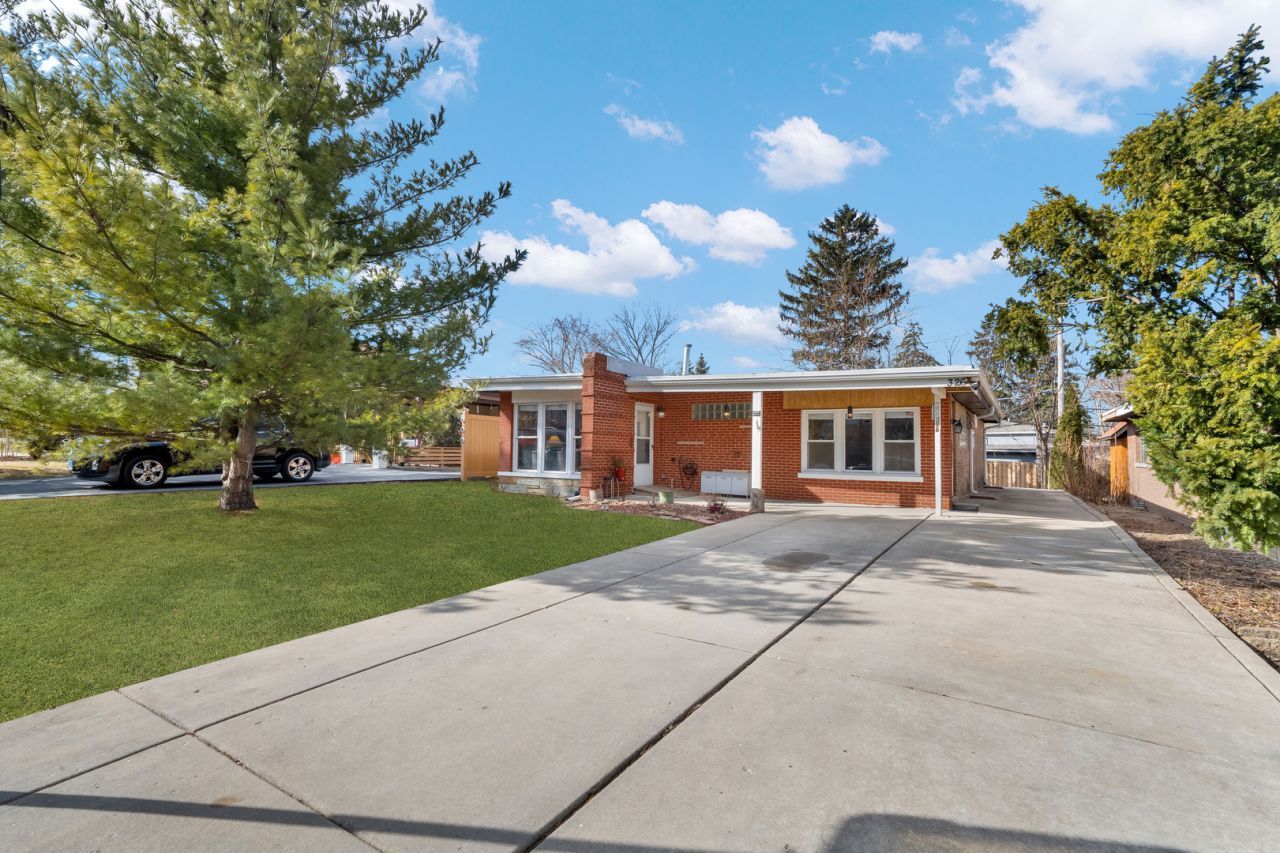 326 N Forest Avenue, Hillside, IL 60162 Main Photo