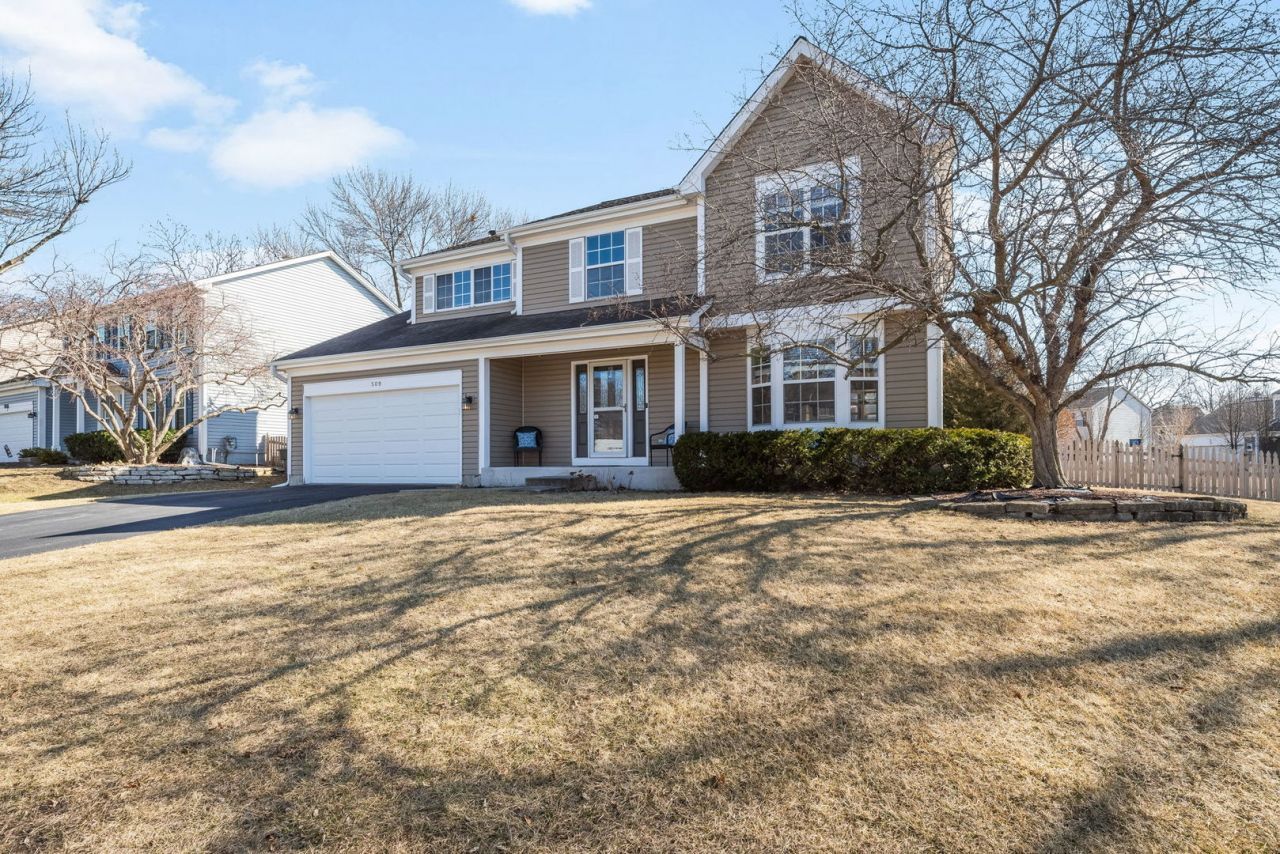 509 W Hawthorne Boulevard, Mundelein, IL 60060 Main Photo