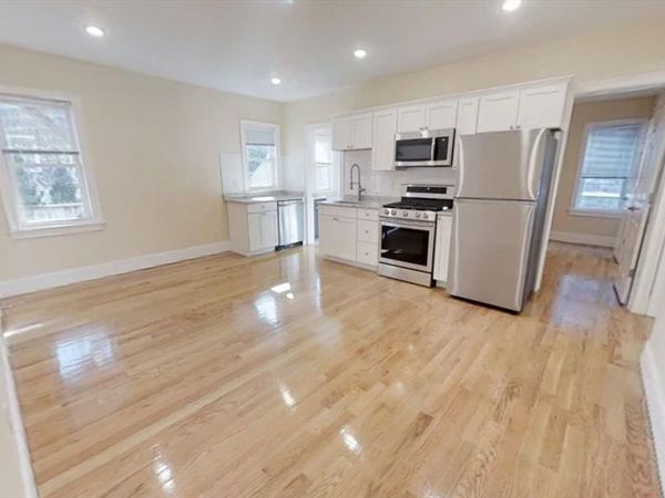 30 Cambridge Terr, Unit 2, Cambridge, MA 02140