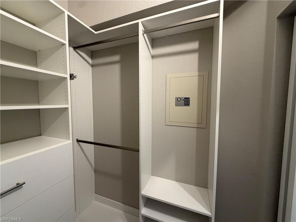 12003 Hawthorn Lake Dr, Unit 201, Fort Myers, FL 33913 Photo