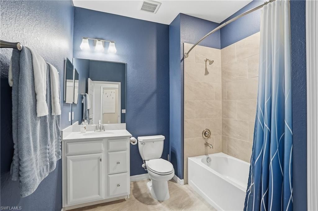 12003 Hawthorn Lake Dr, Unit 201, Fort Myers, FL 33913 Photo