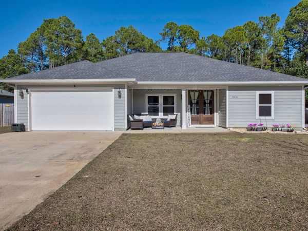 8914 Timber Lane, Navarre, FL 32566