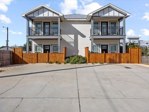 6006 Thomas Drive, Panama City Beach, FL 32408