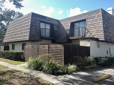 15206 W POND WOODS DRIVE , TAMPA, FL 33618